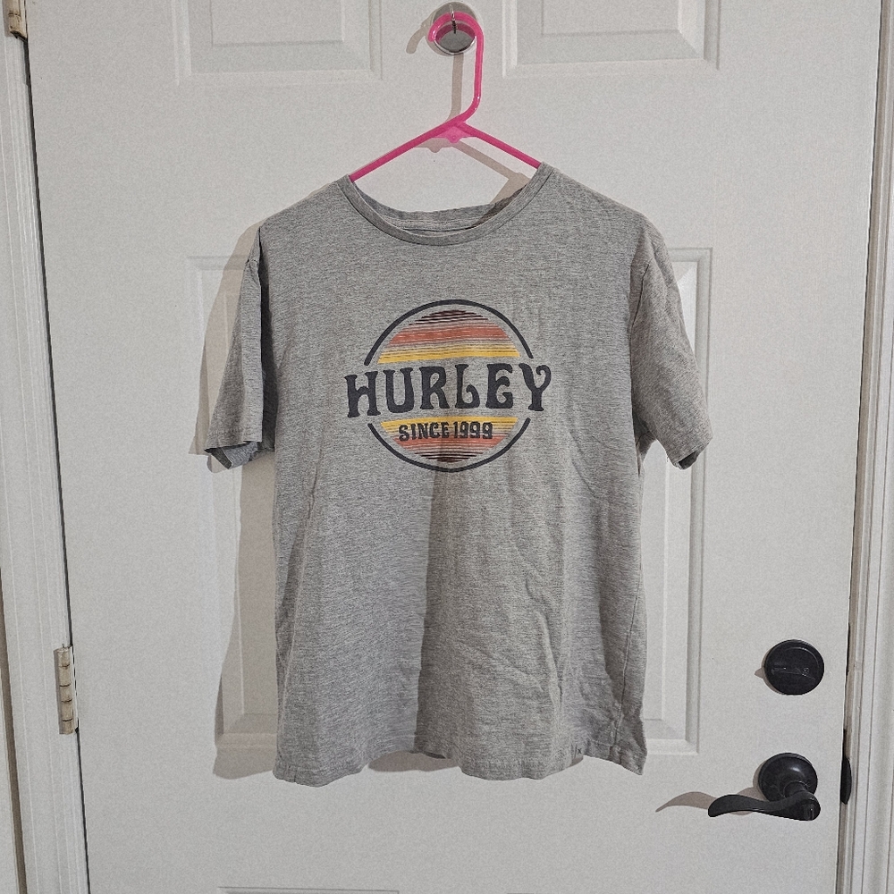 Hurley Gray T-Shirt with Retro Graphic